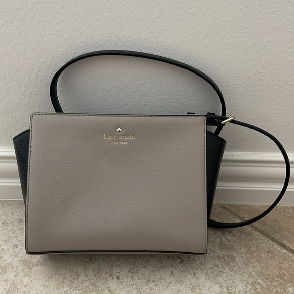 Kate Spade crossbody purse - Picture 2 of 5